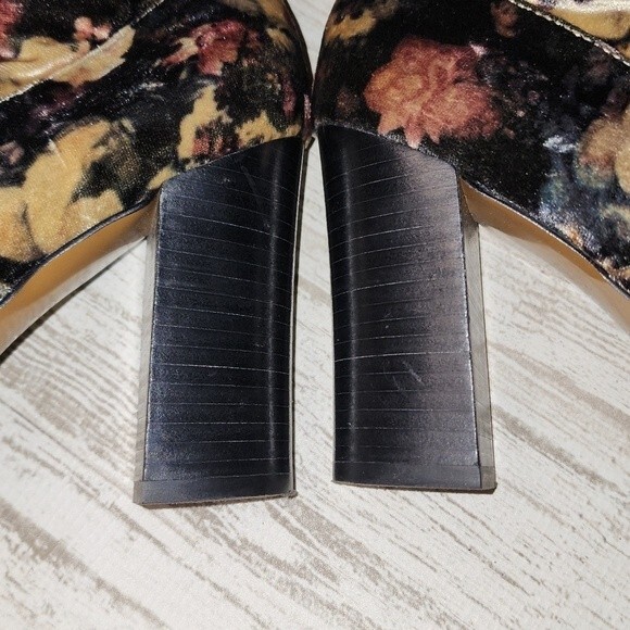 Report Floral Velour Liria stacked heel Size 7.5 - Picture 8 of 11